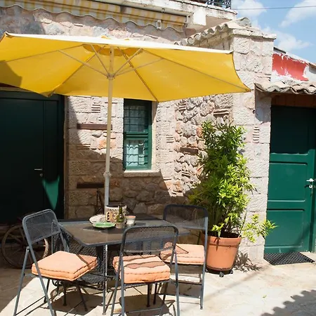 Alexandros بيت ريفي