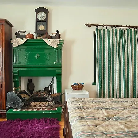 Alexandros Πανδοχείο *